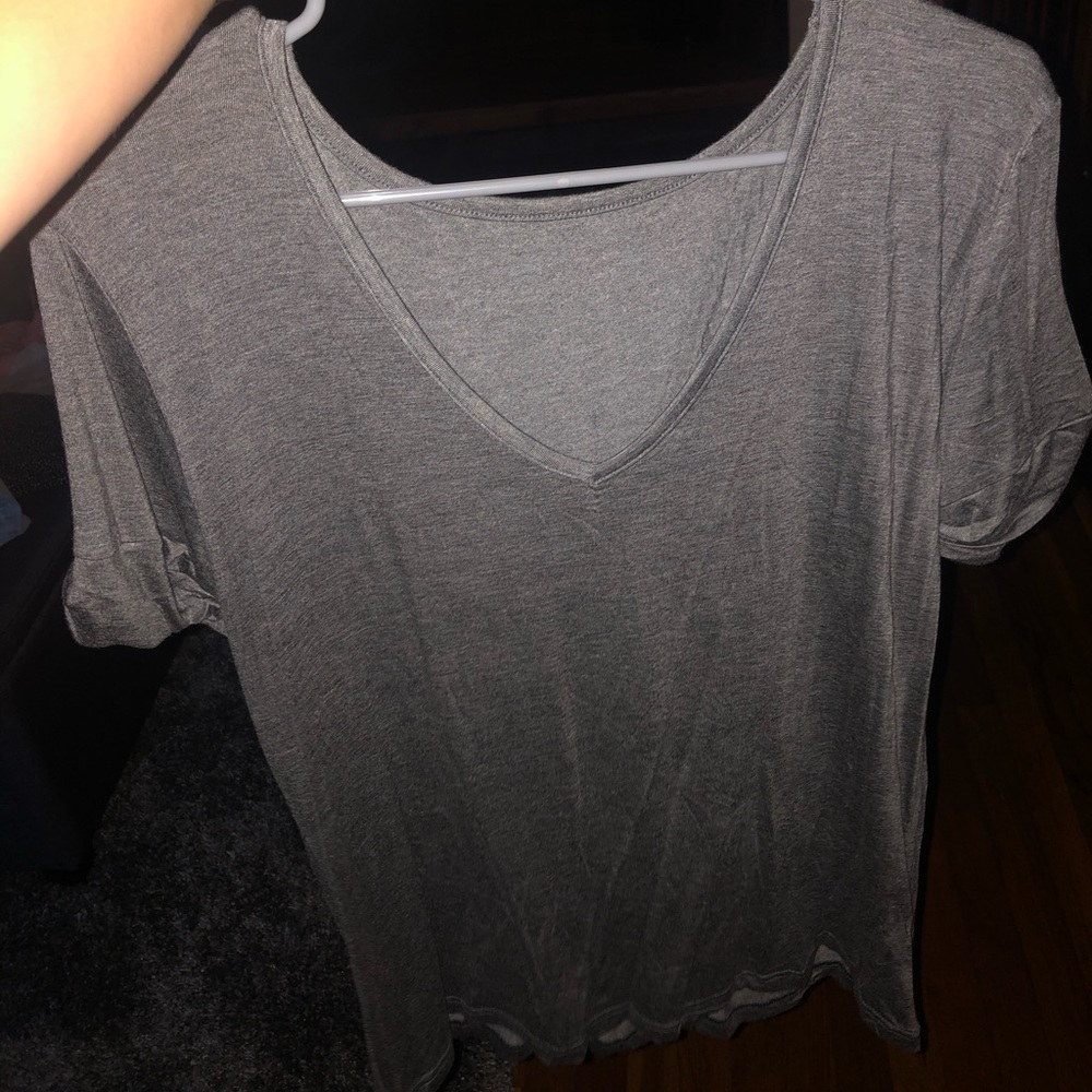 Simple V Neck Tee